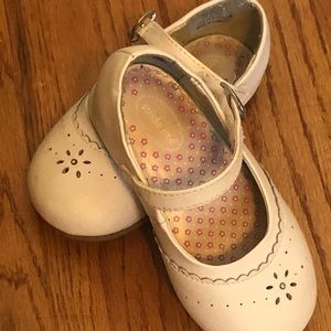 Size 6.5 Girls  Stride Rite Shoes.